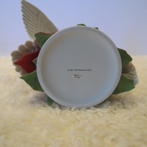 Vintage FRANKLIN MINT Christmas White Doves w/Poinsettia Figurine - Picture 8 of 8